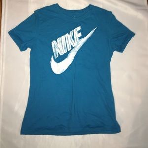 Nike t-shirt